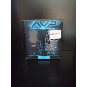 Alien VS Predator AVP Titans Vinyl Figure Vs Loot Crate Exclusive 2015 Trl8#1